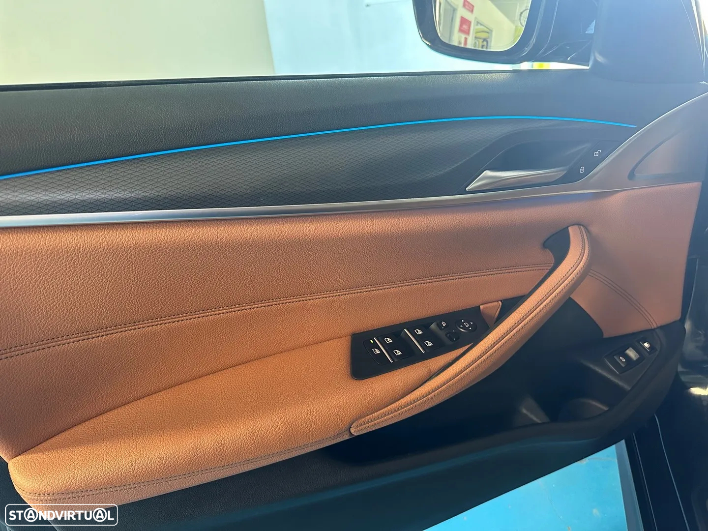BMW 530 e Pack Desportivo M - 12