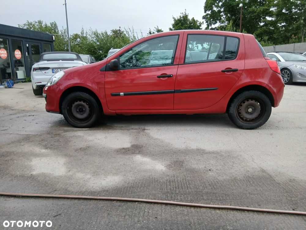 Renault Clio 1.2 16V Authentique - 6