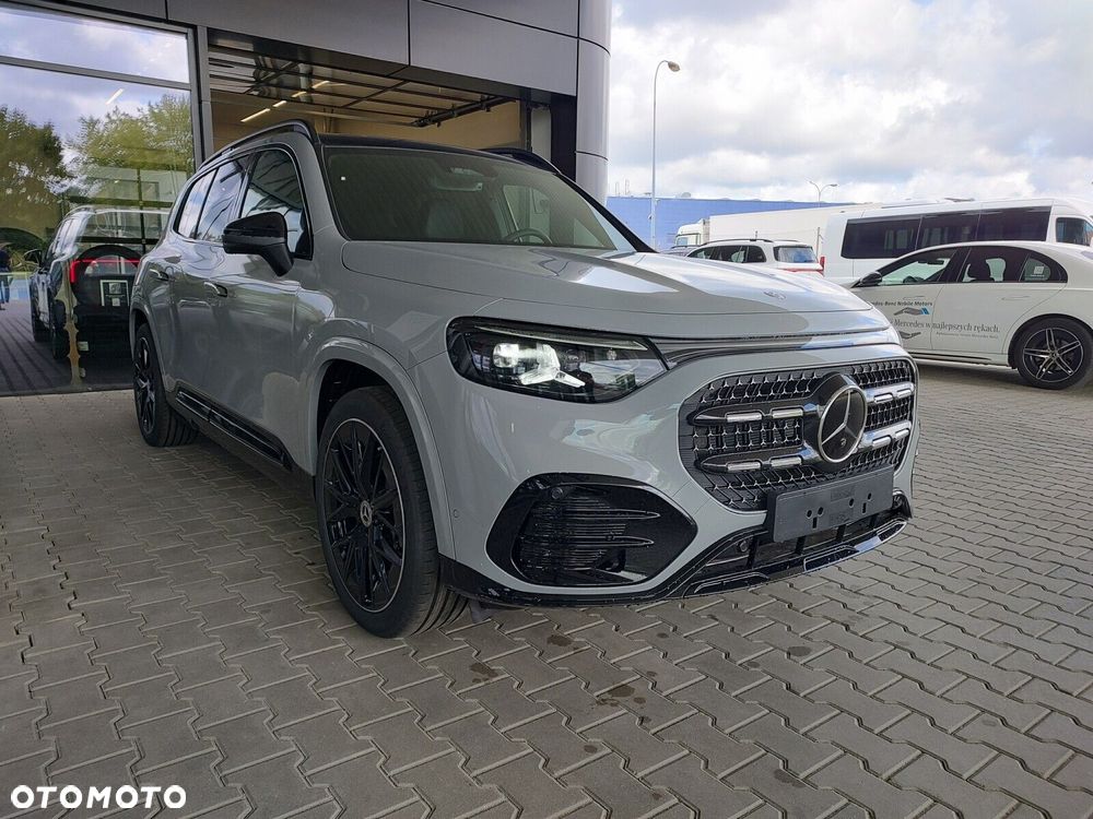 Mercedes-Benz GLB - 4