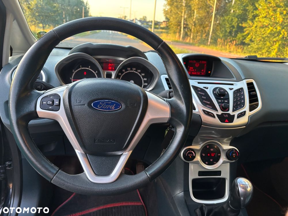 Ford Fiesta 1.4 Titanium - 15