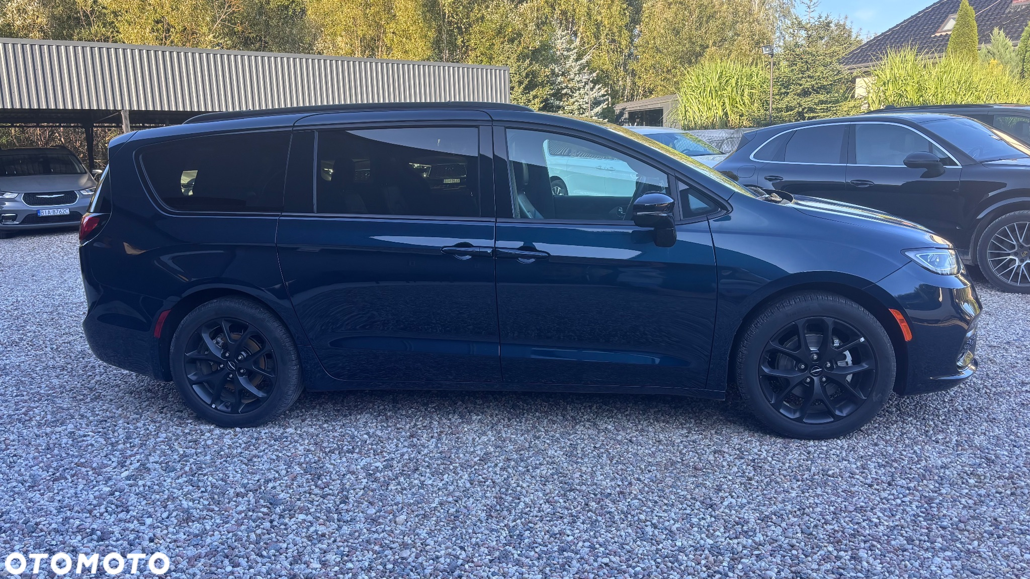 Chrysler Pacifica - 5