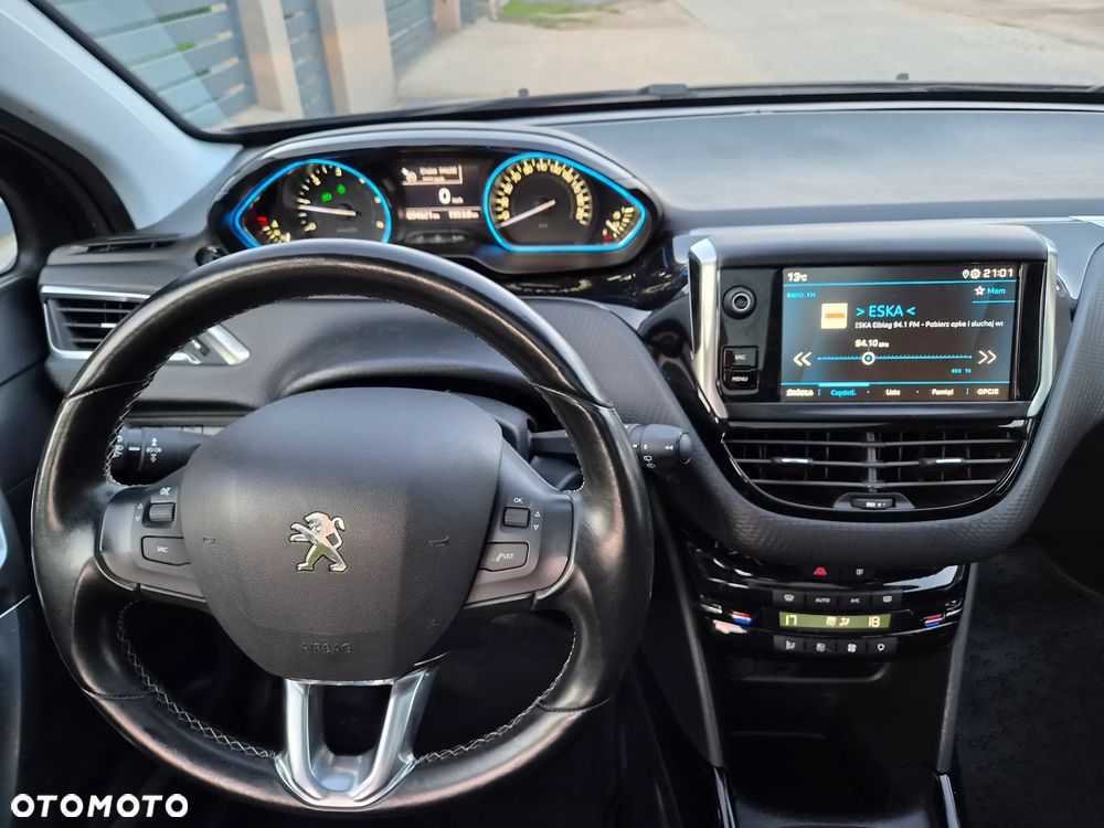 Peugeot 2008 BlueHDi 100 STOP & START Allure - 5