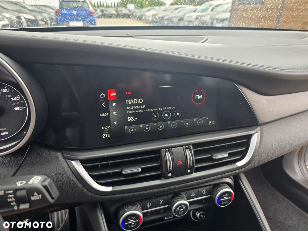 Alfa Romeo Giulia - 30