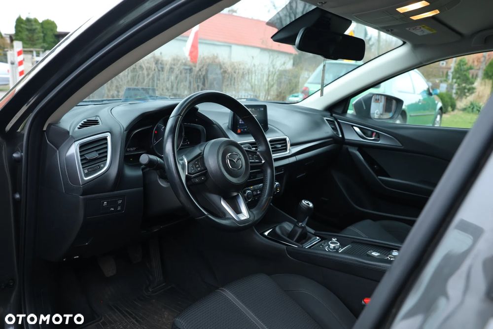 Mazda 3 - 8