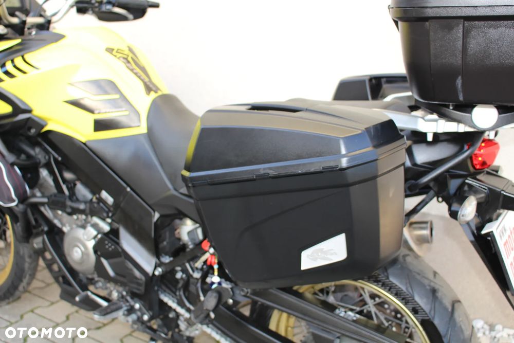 Suzuki V-STROM - 32