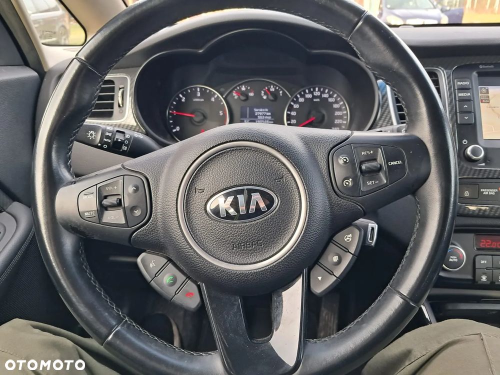 Kia Carens 1.7 CRDi 115 Dream Team Edition - 18