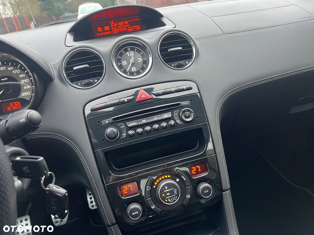 Peugeot RCZ 2.0 HDi - 25