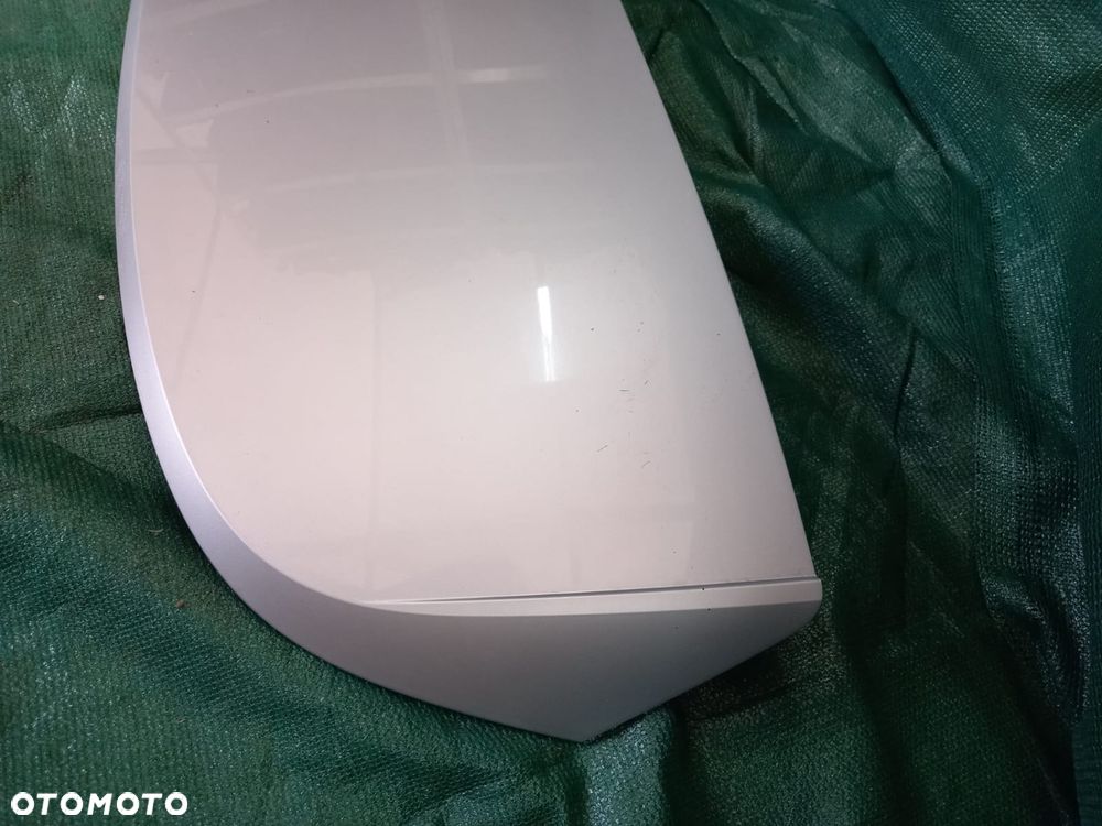 SKODA OCTAVIA IV KOMBI SPOILER KLAPY TYŁ LOTKA 5E7827878 5E7827940 LA7W - 3
