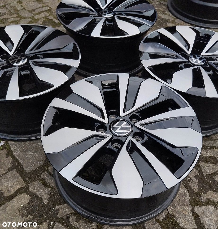 Felgi Alu VW GOLF V VI VII VIII 5x112 16 7J ET 48 5H 5H0 - 4