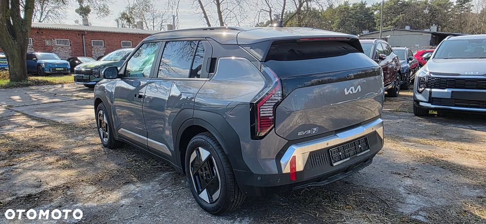 Kia EV3 58.3kWh Earth - 9