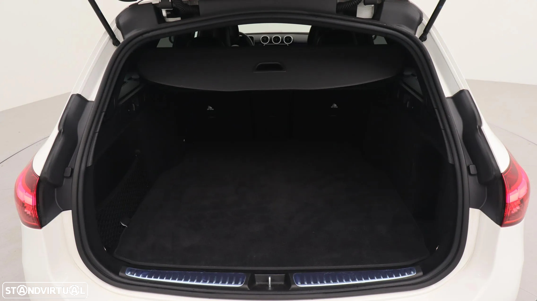 Mercedes-Benz C 300 d AMG Line - 27