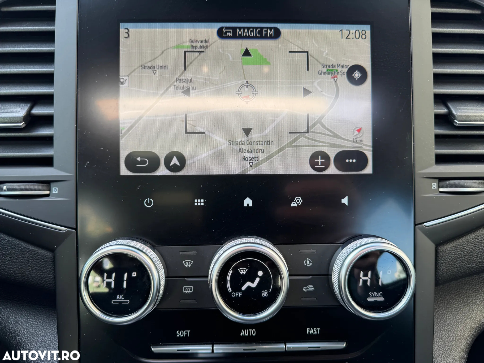 Renault Talisman Grandtour BLUE dCi 160 EDC INTENS - 23