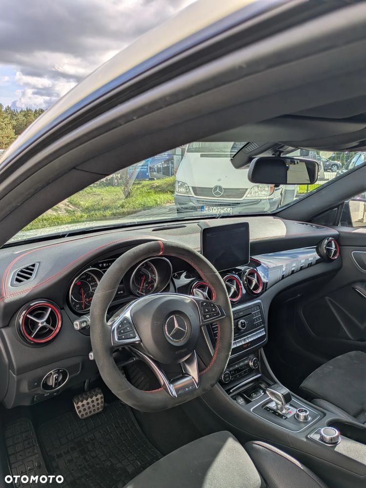 Mercedes-Benz CLA AMG 45 4-Matic - 5