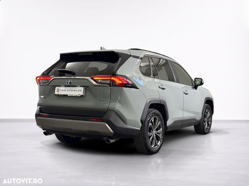 Toyota RAV4 - 6