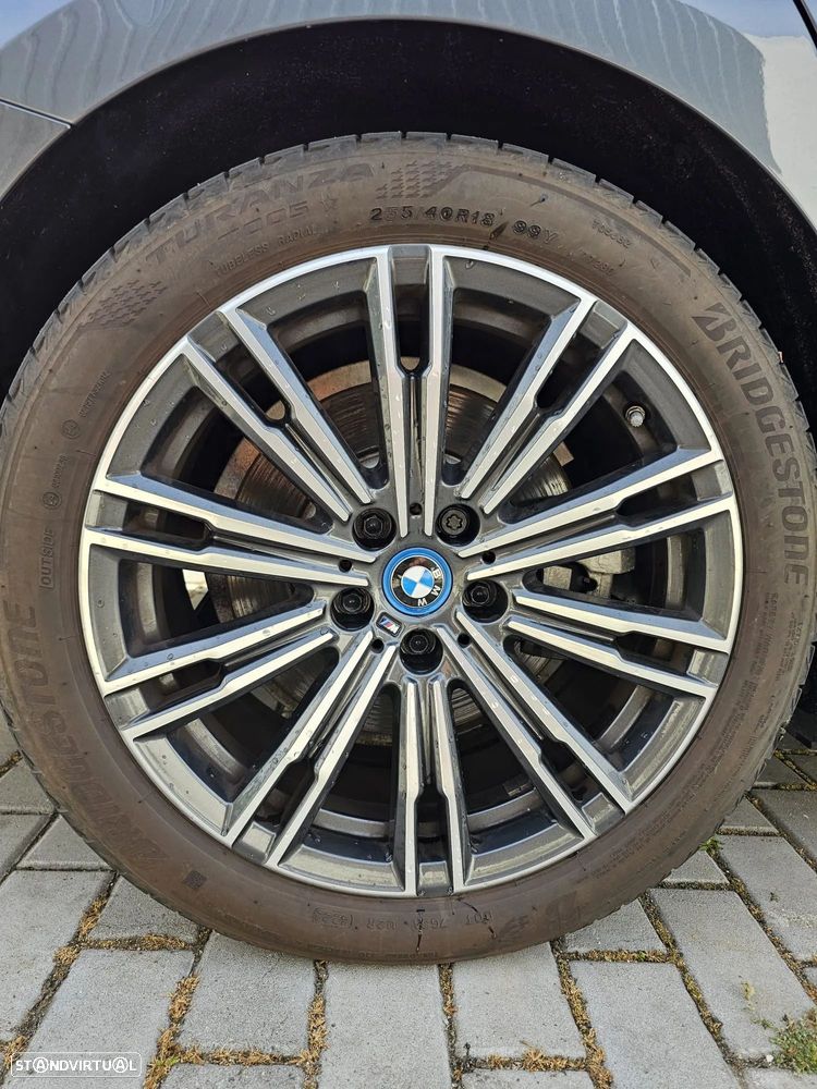 BMW 320 e Aut. M Sport - 6