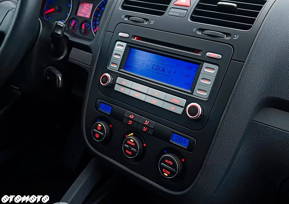 Volkswagen Golf 1.6 Tour Edition - 24