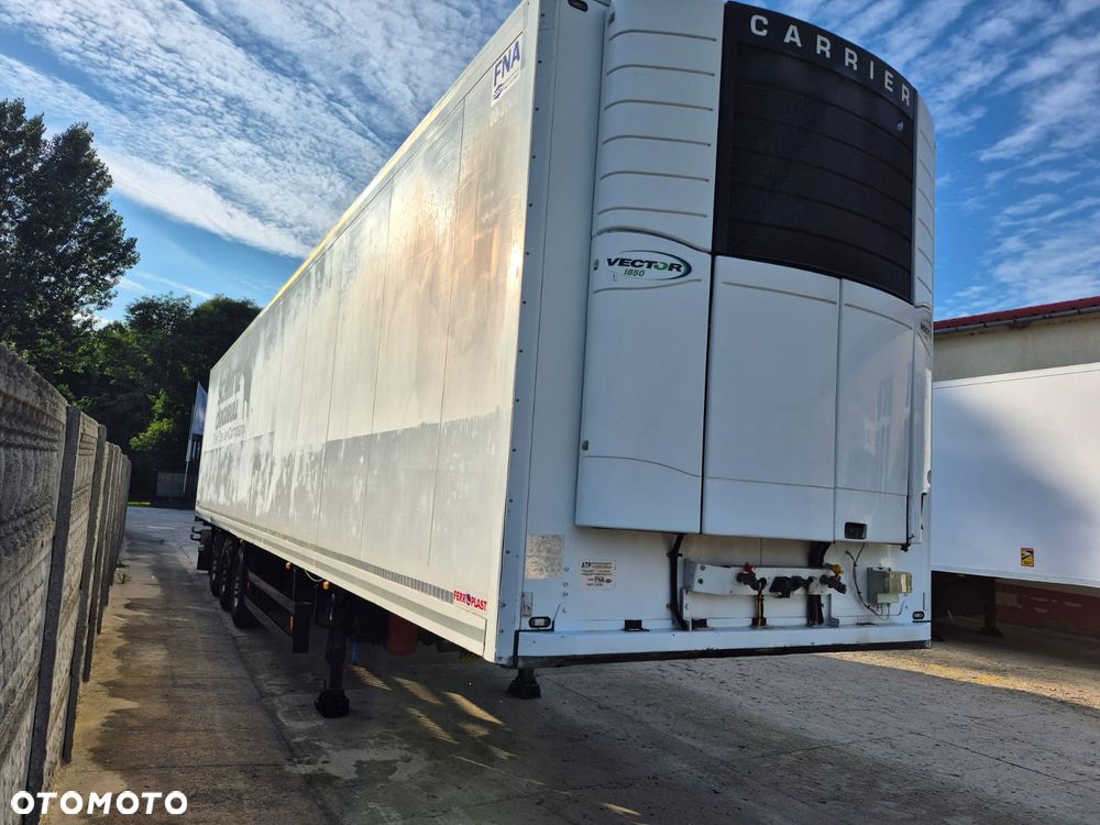 Schmitz Cargobull SKO24 - 18