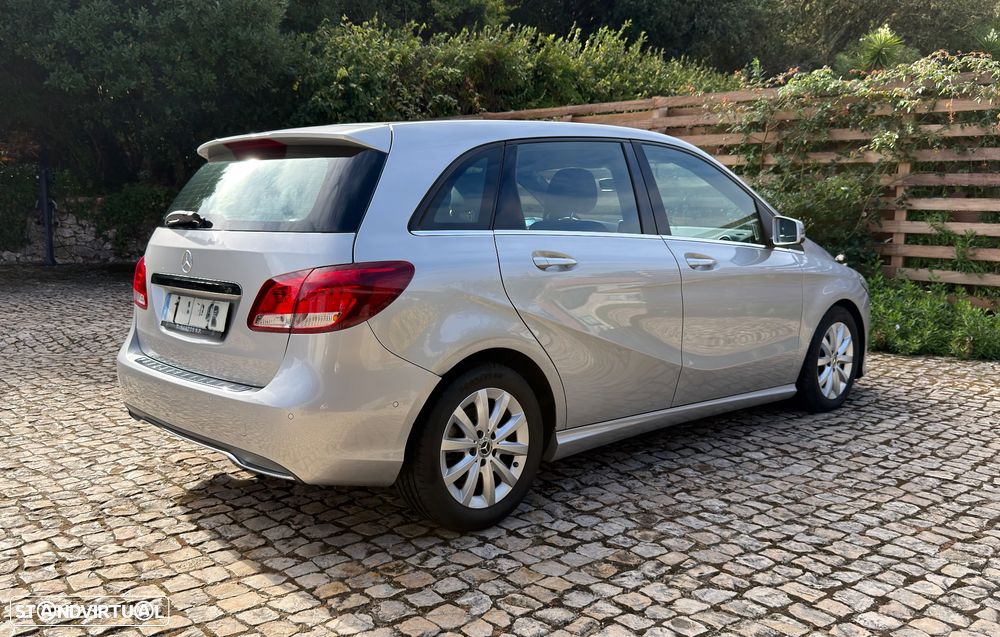 Mercedes-Benz B 180 d Style Aut. - 6
