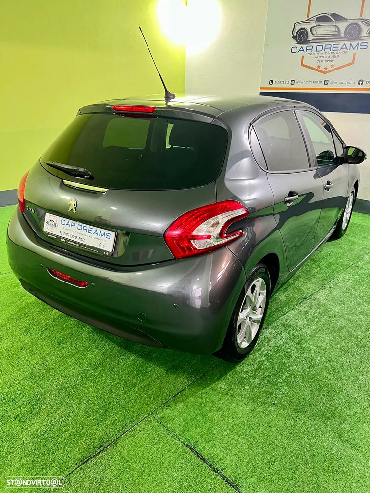 Peugeot 208 1.2 PureTech Style - 3
