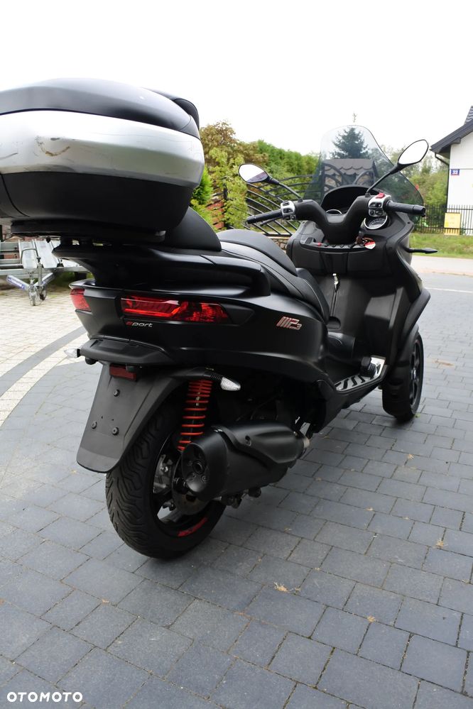 Piaggio MP-3 - 7