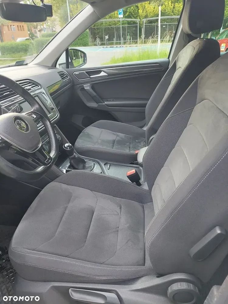 Volkswagen Tiguan 2.0 TDI SCR 4Motion (BlueMotion Tech) Comfortline - 14