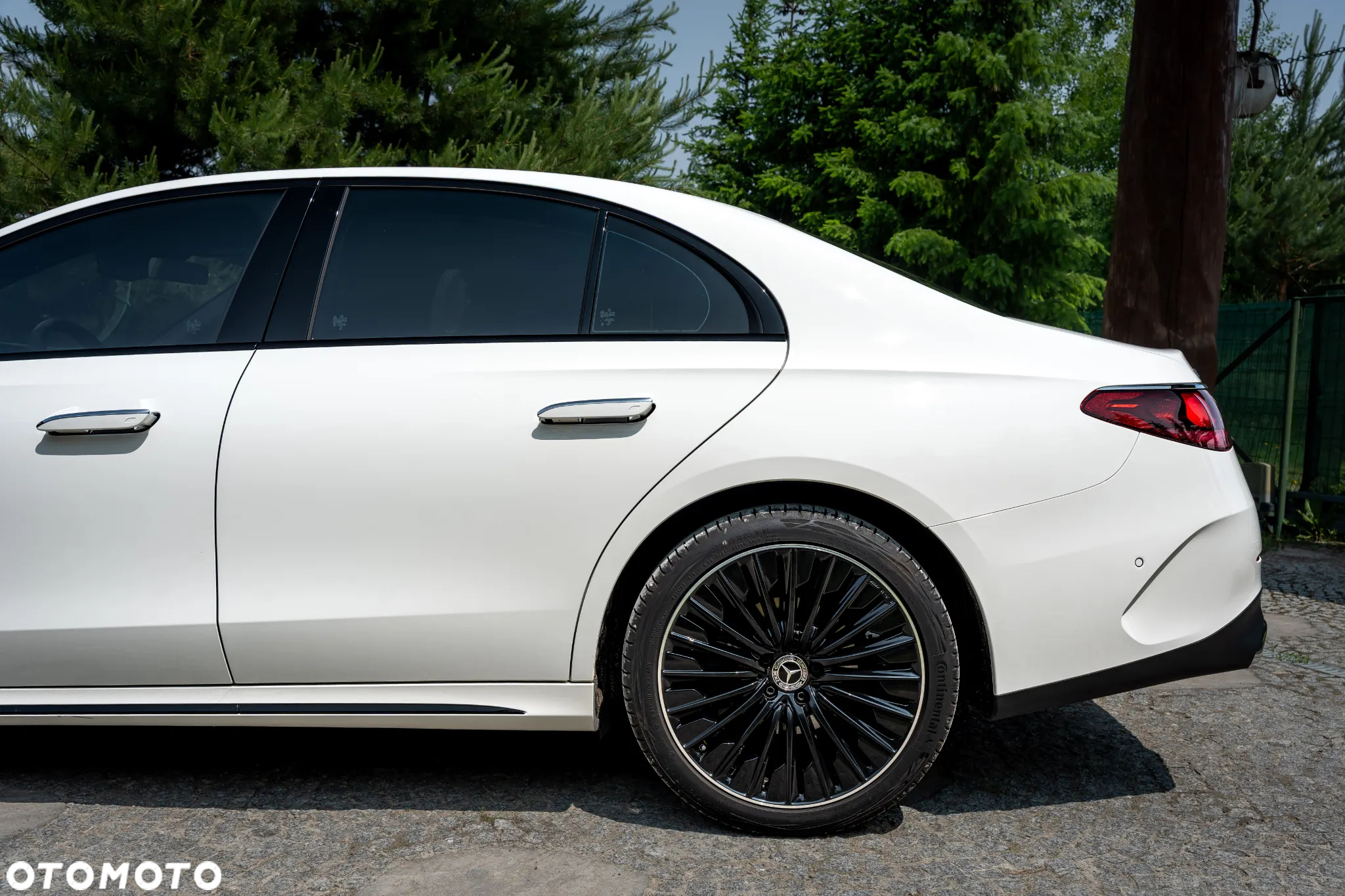 Mercedes-Benz Klasa E 220 d 4-Matic Exclusive - 10
