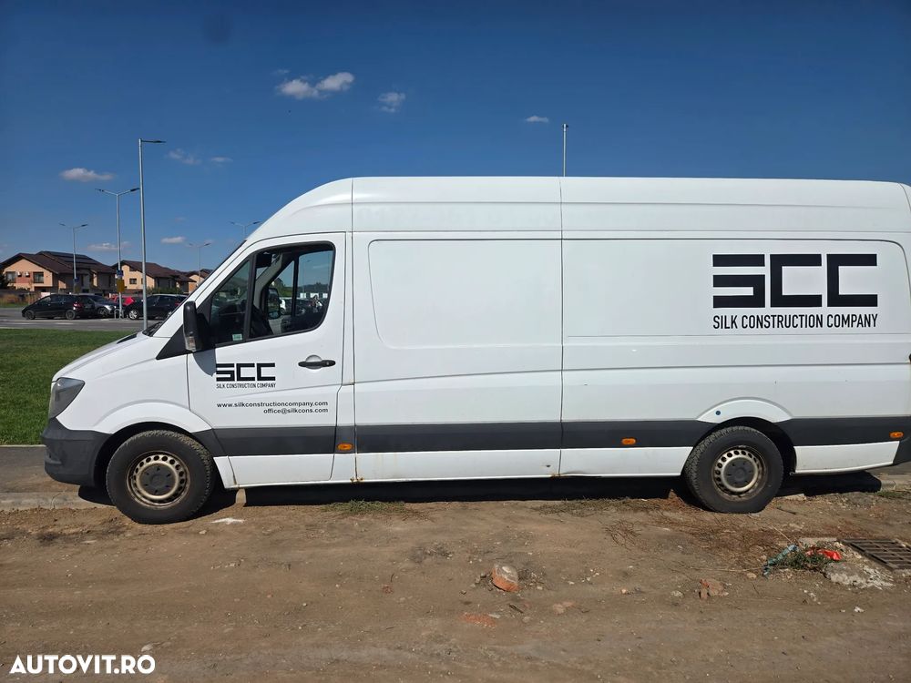 Mercedes-Benz Sprinter - 2