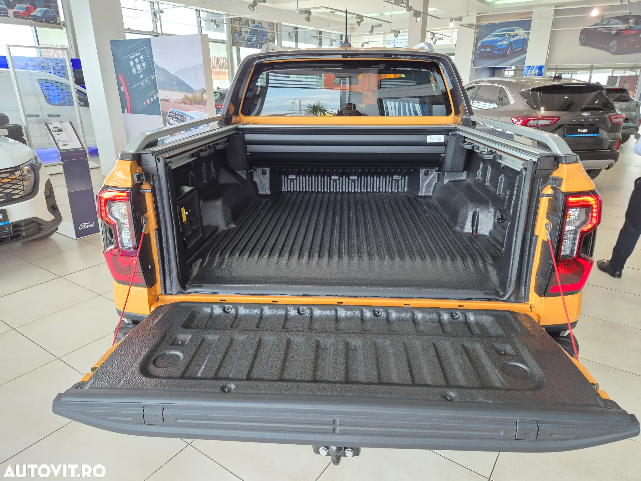 Ford Ranger Pick-Up 2.3 EcoBoost 278 CP 4x4 Cabina Dubla PHEV Wildtrak - 4