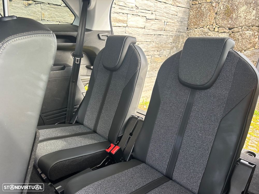 Peugeot 5008 BlueHDI 130 EAT8 Allure Pack - 29