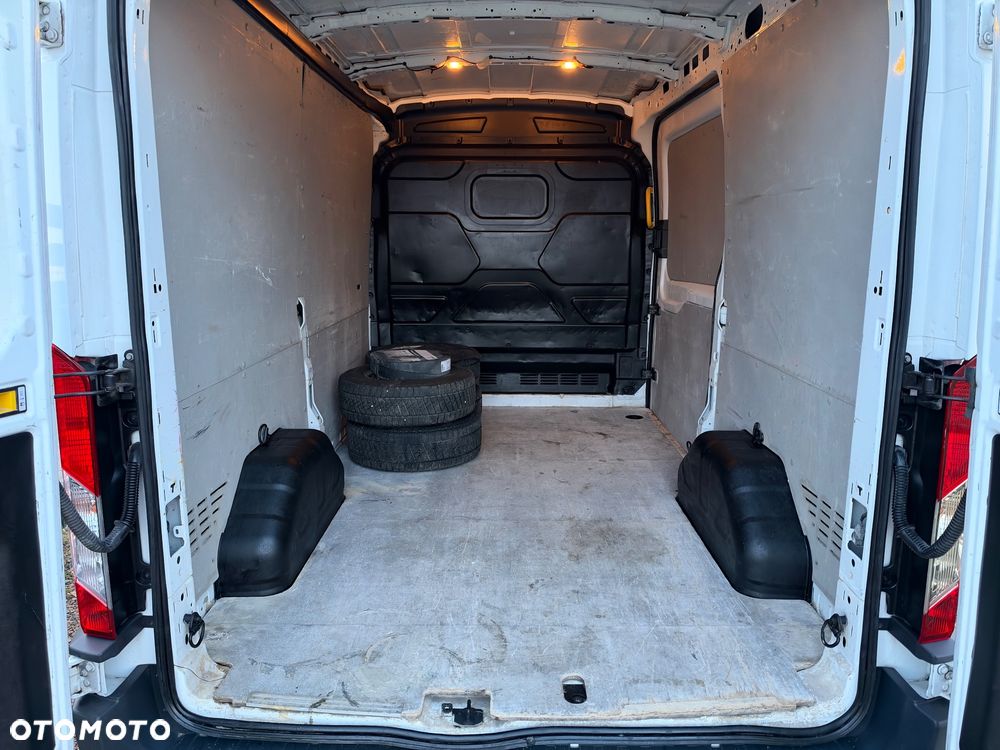 Ford Transit - 20
