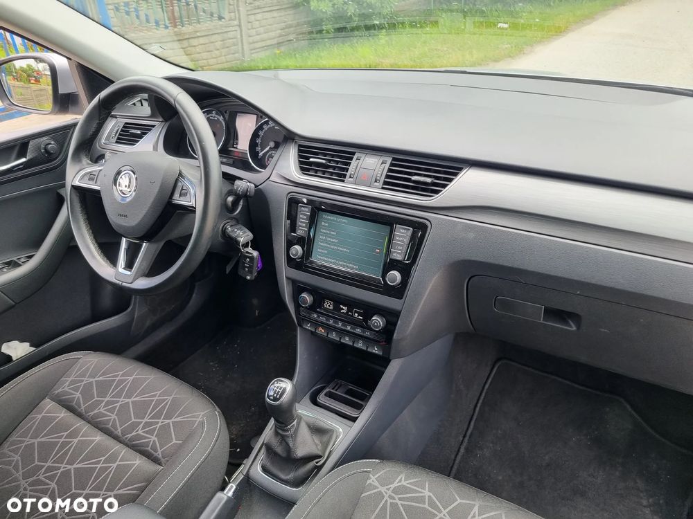 Skoda RAPID Spb 1.0 TSI Clever - 24