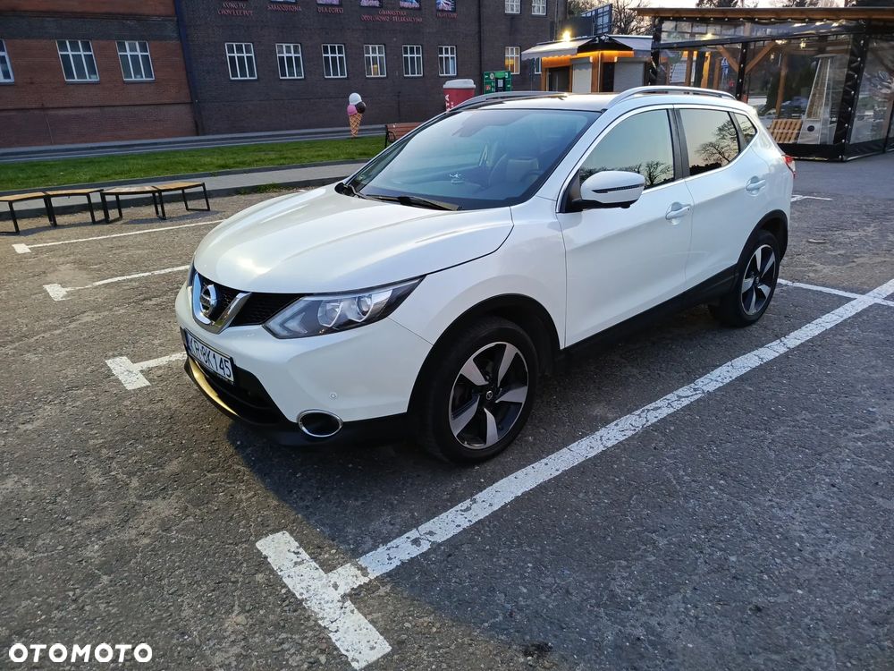 Nissan Qashqai 1.6 DCi 4x4 Tekna EU6 - 1