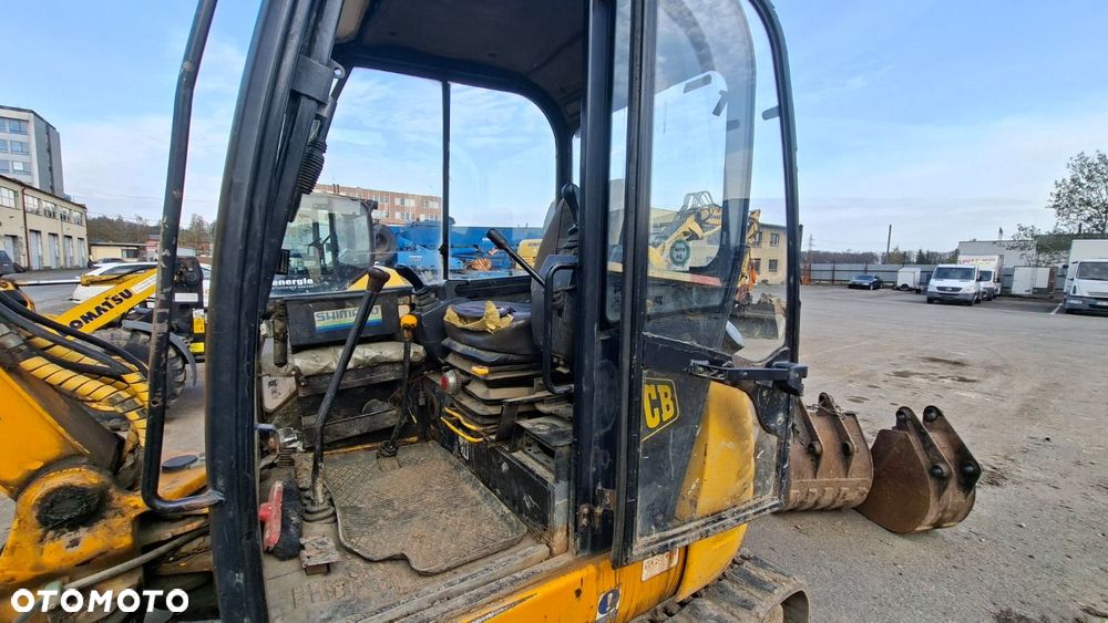 JCB 8052 - 9