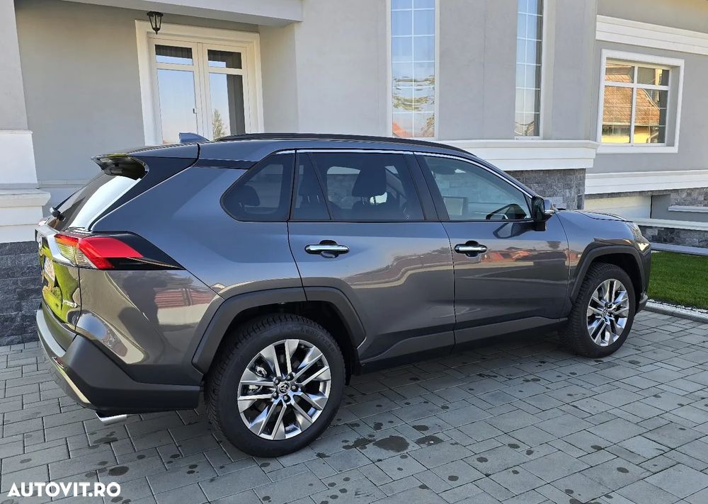 Toyota RAV4 - 4