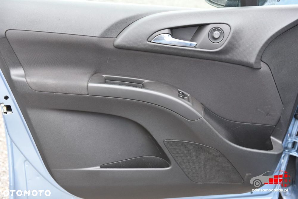 Opel Meriva - 12