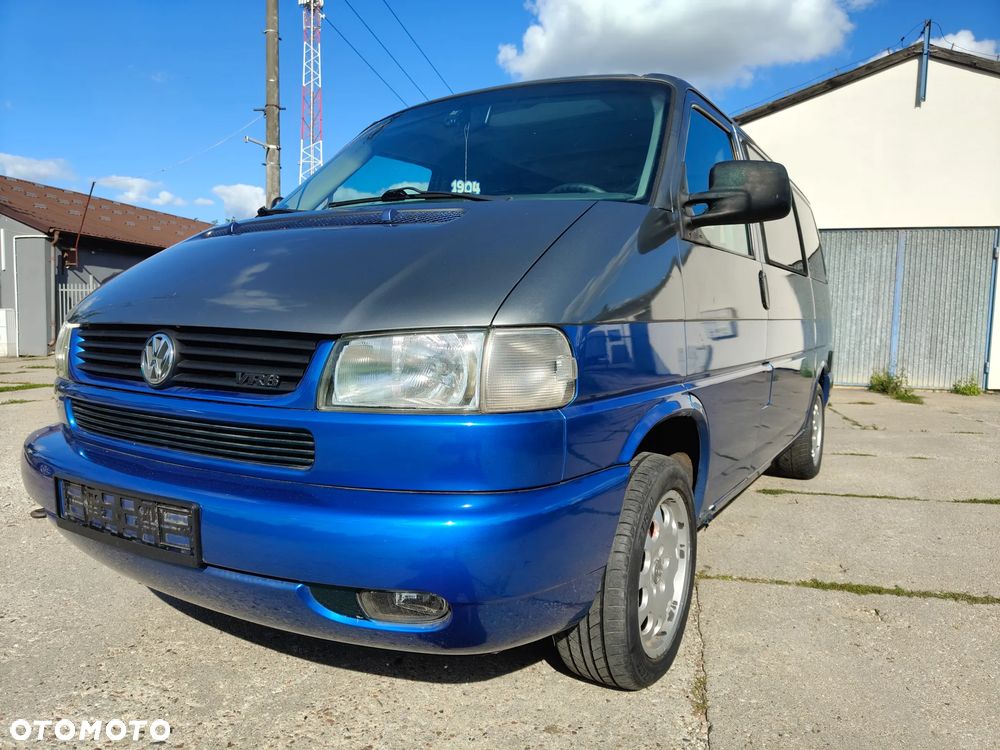 Volkswagen Multivan - 2
