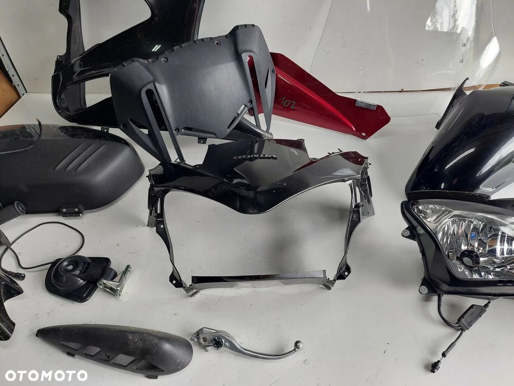 Honda ST 1300 PANEUROPEAN owiewka czasza lampa szyba bok boczek lusterko - 1