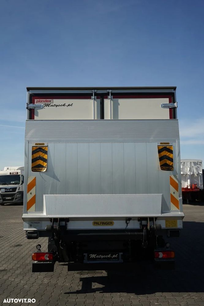Renault / D 280 / CAMION FRIGORIFIC - 6,7 M / THERMO KING ES-600 MAX / 500 ORE DE FUNCȚIONARE MOTOR / + PLATFORMĂ HIDRAULICĂ PALFINGER - 2.000 KG / UTILIZARE REDUSĂ / - 14