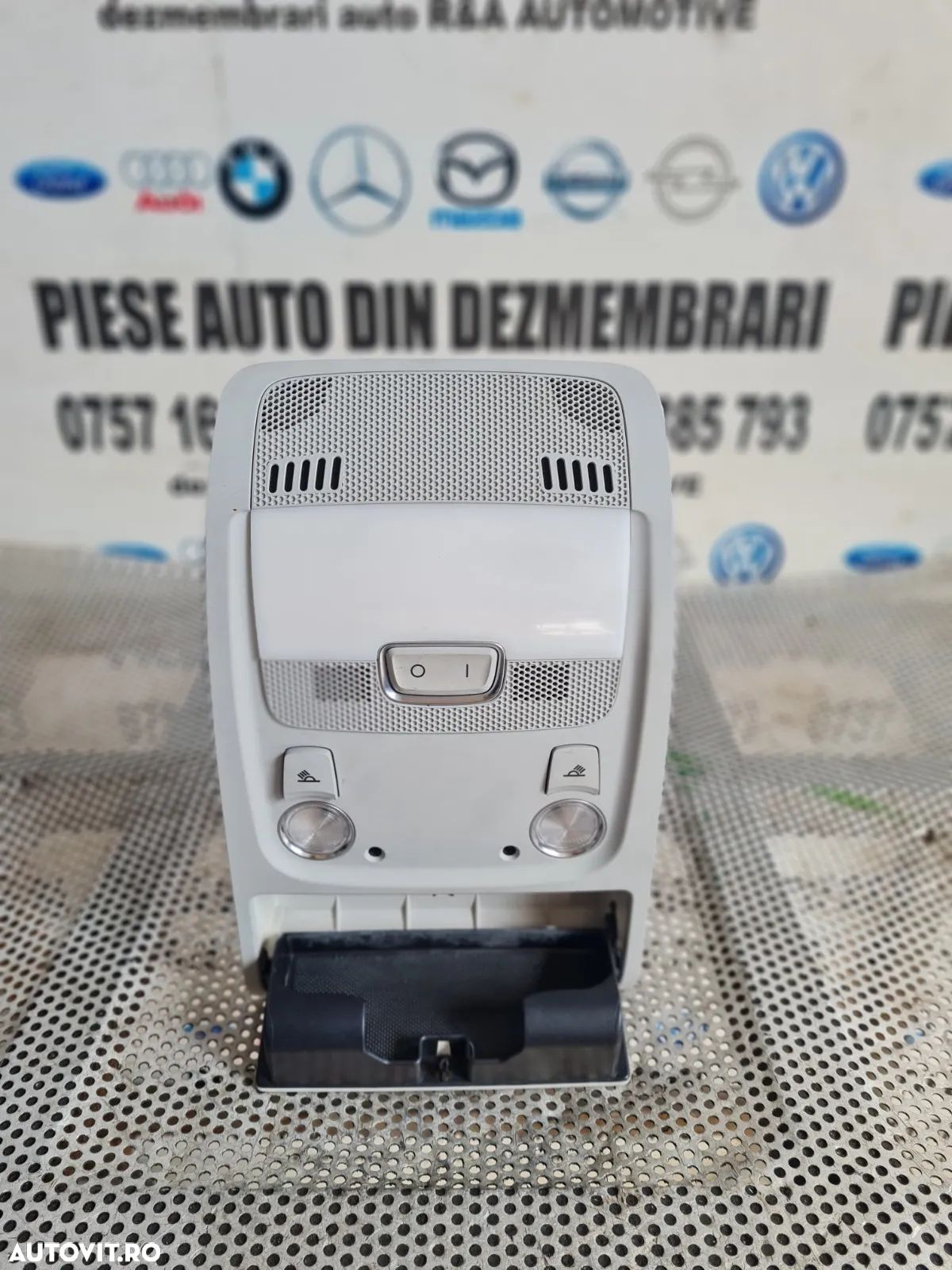 Plafoniera Fata Suport Ochelari Audi A5 2.0 Tdi Euro 5 Motor CJC Cutie Automata NYM An 2012-2013-20 - 1