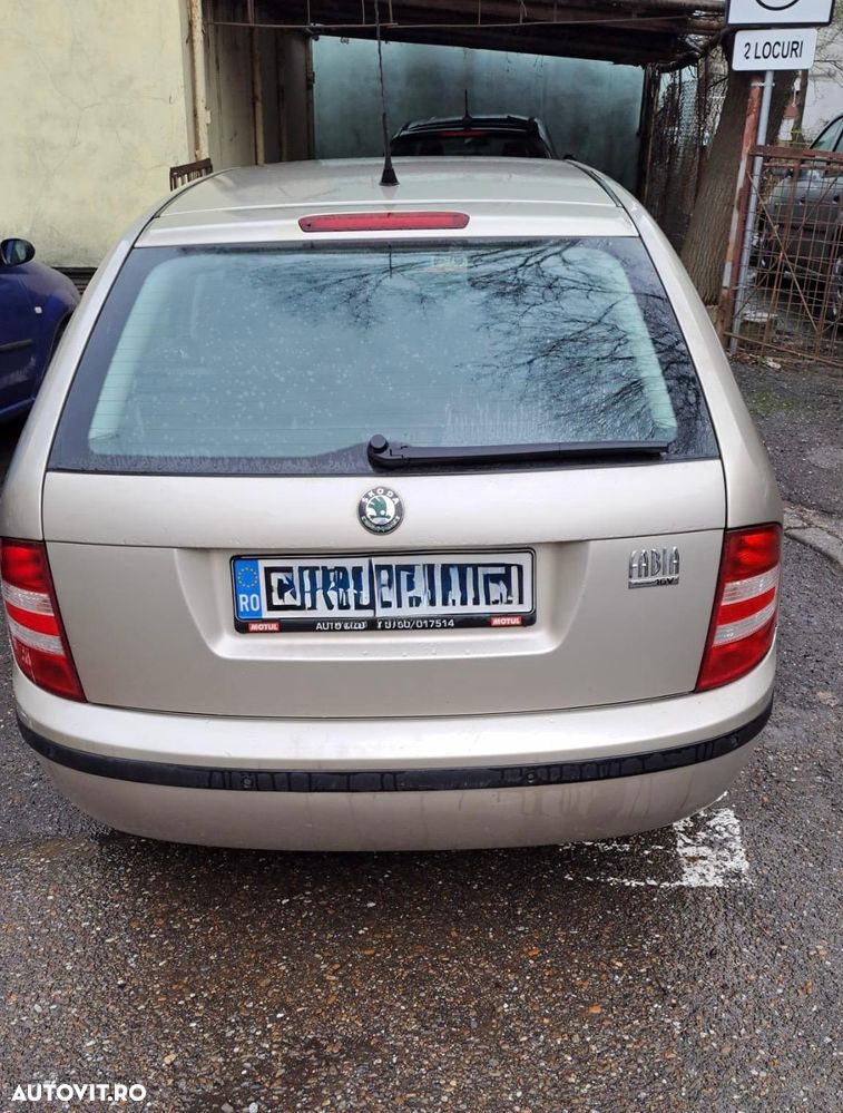 Skoda Fabia - 4
