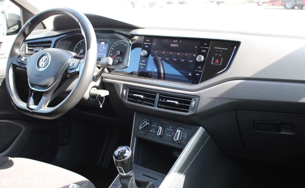 Volkswagen Polo - 18