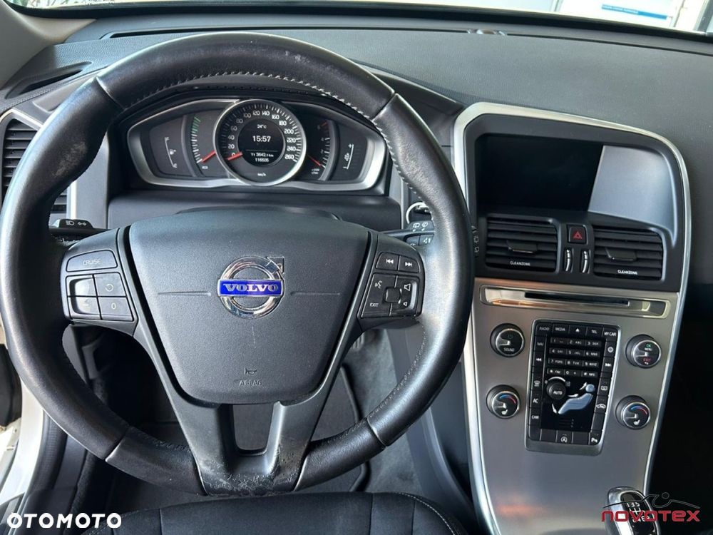 Volvo XC 60 D3 Drive-E Momentum - 9