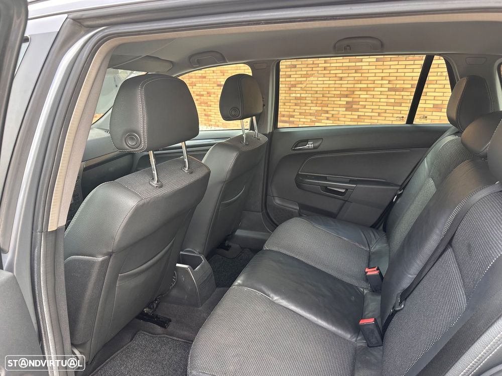 Opel Astra 1.7 CDTI Elegance - 37