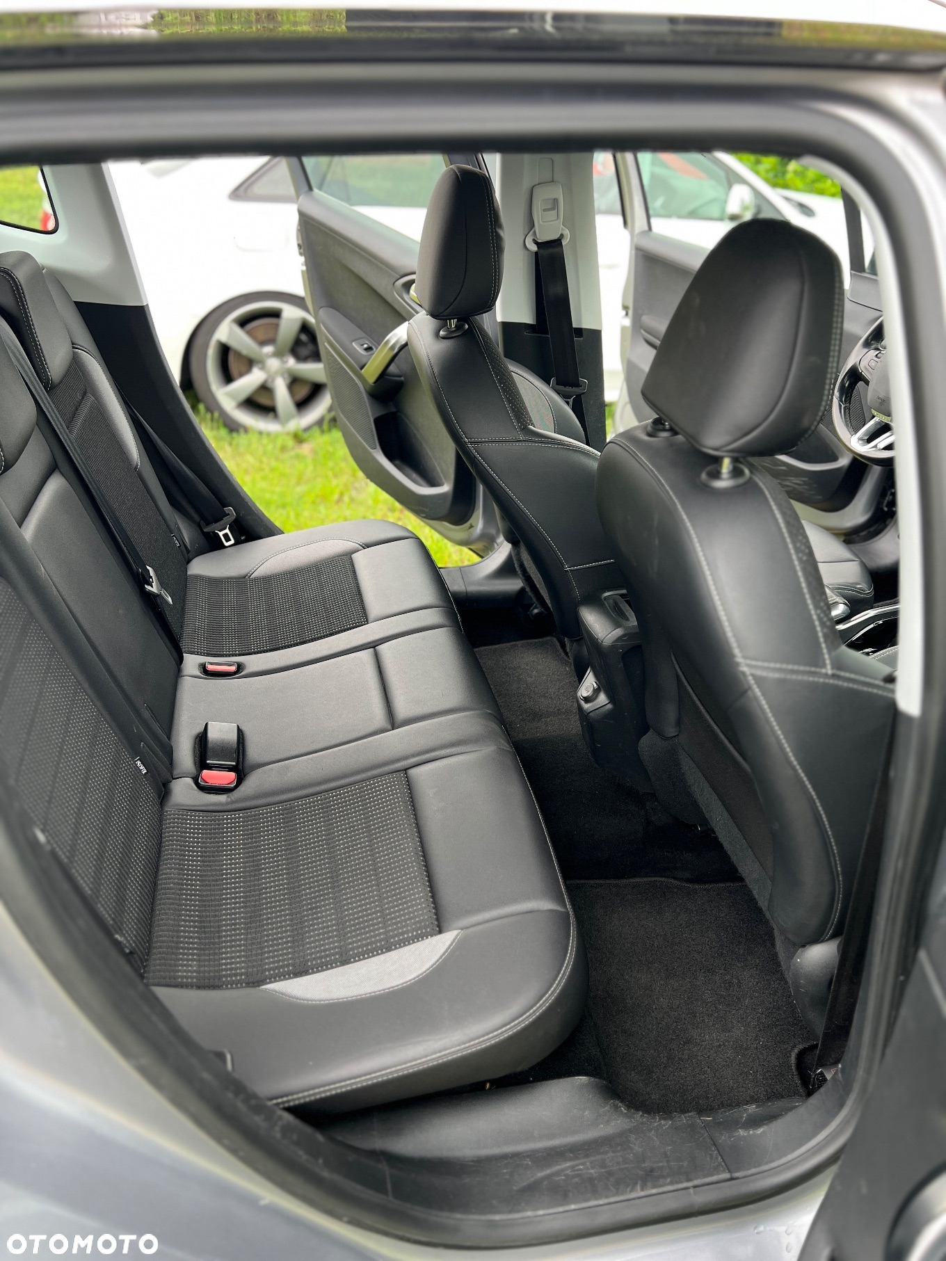 Peugeot 2008 120 VTI Business-Line - 13
