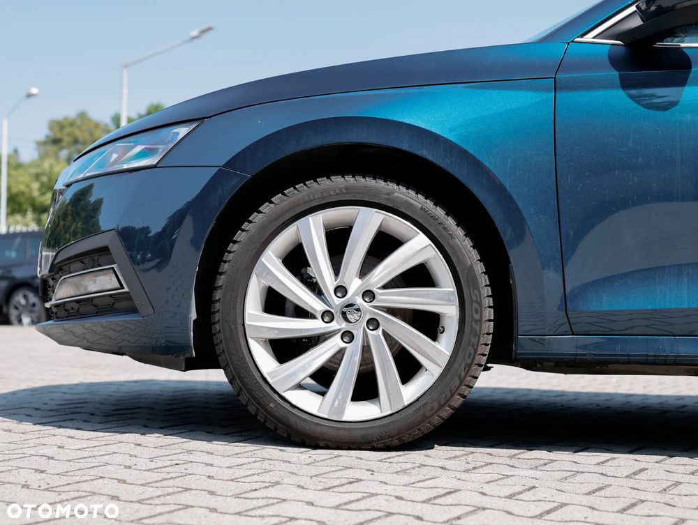 Skoda Octavia 2023 photo 4