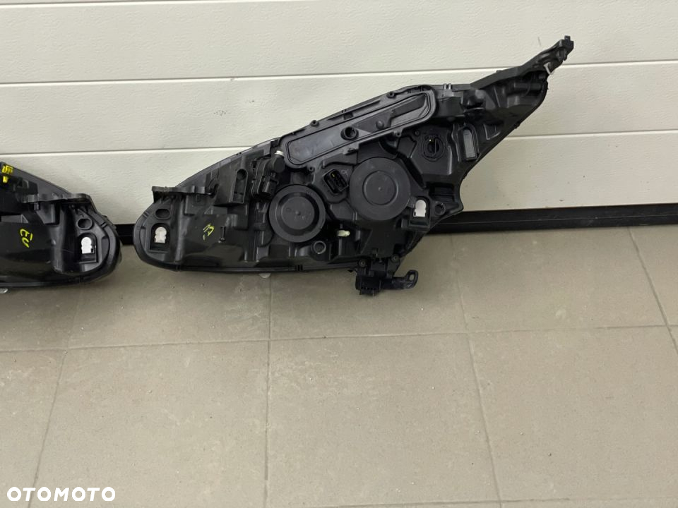 PEUGEOT 208 SOCZEWKA LED LAMPY PRZÓD EUROPA - 9