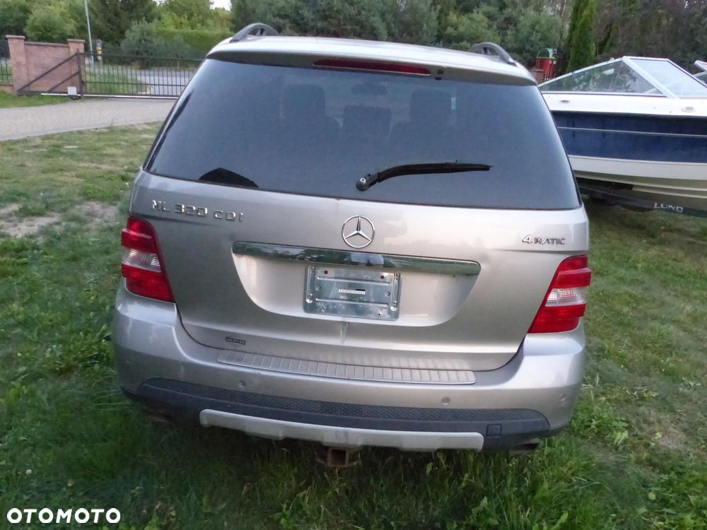 Mercedes-Benz ML 320 CDI 4Matic 7G-TRONIC - 13