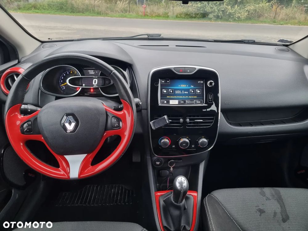 Renault Clio - 12