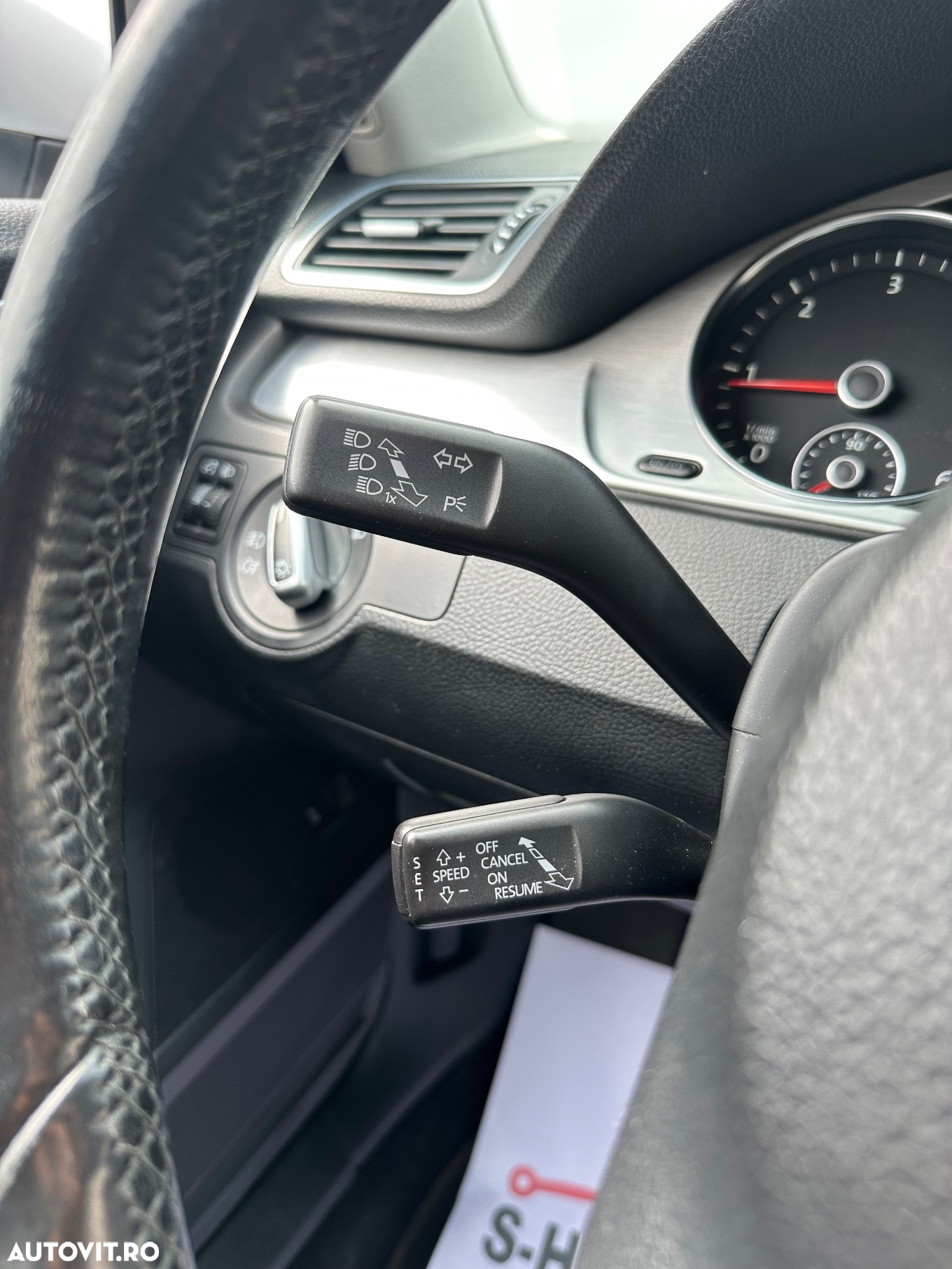 Volkswagen Passat Variant 2.0 TDI DSG BlueMotion Technology Highline - 12