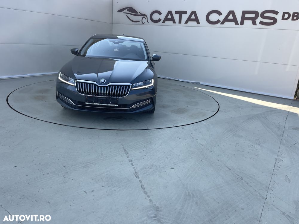 Skoda Superb 2.0 TDI DSG Selection - 2